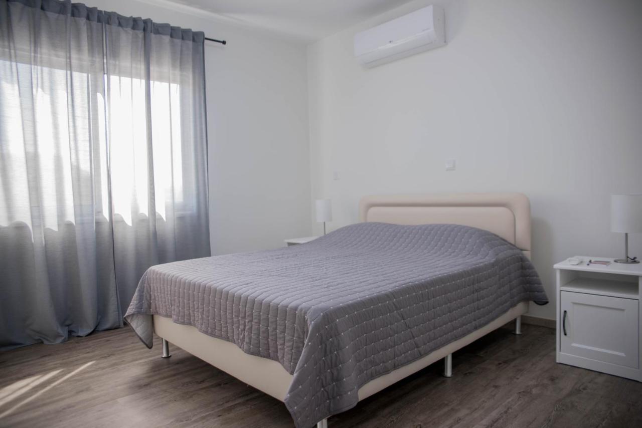 Modern Apartment Not Far From The Beach Paphos 外观 照片